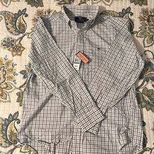 Men’s Vineyard Vines button up shirt.